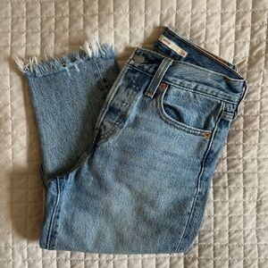 Wedgie fit Blue Denim Levis Jeans
